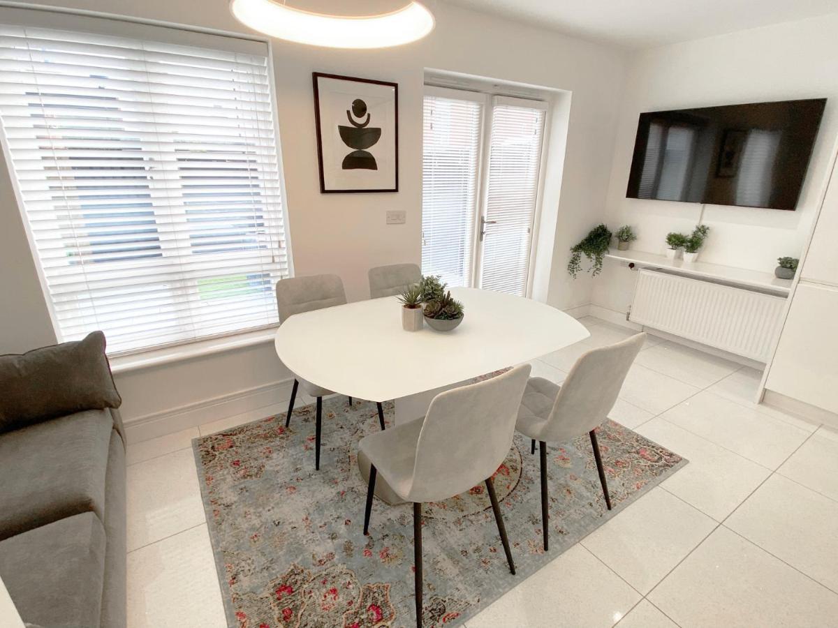 Summer House Terrace Yeovil Bagian luar foto